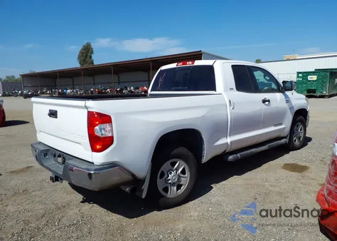 2015 Toyota Tundra Sr5 5.7L V8 z USA, uszkodzony, nr VIN 5TFRY5F11FX185561